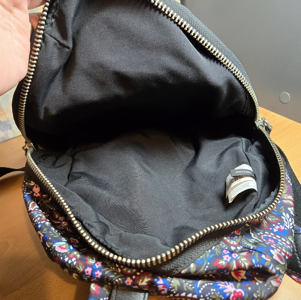 Marc Jacobs Backpack in Garden Paisley - Picture 4 of 8